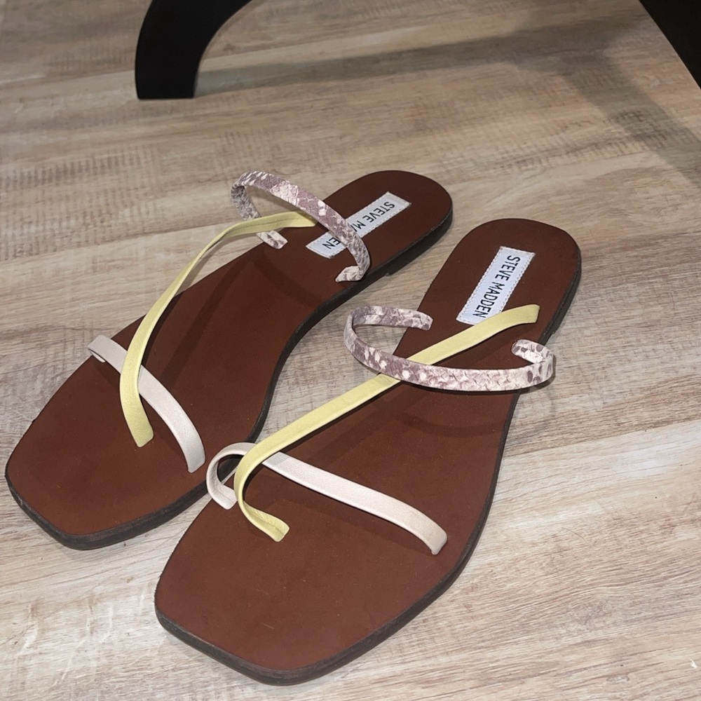 New Steve Madden sandals 🩴